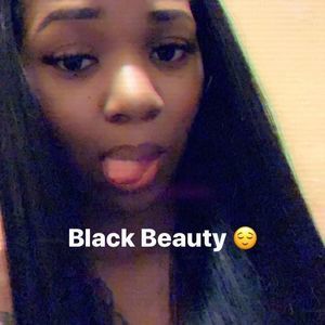 Meet your Posher, Dee